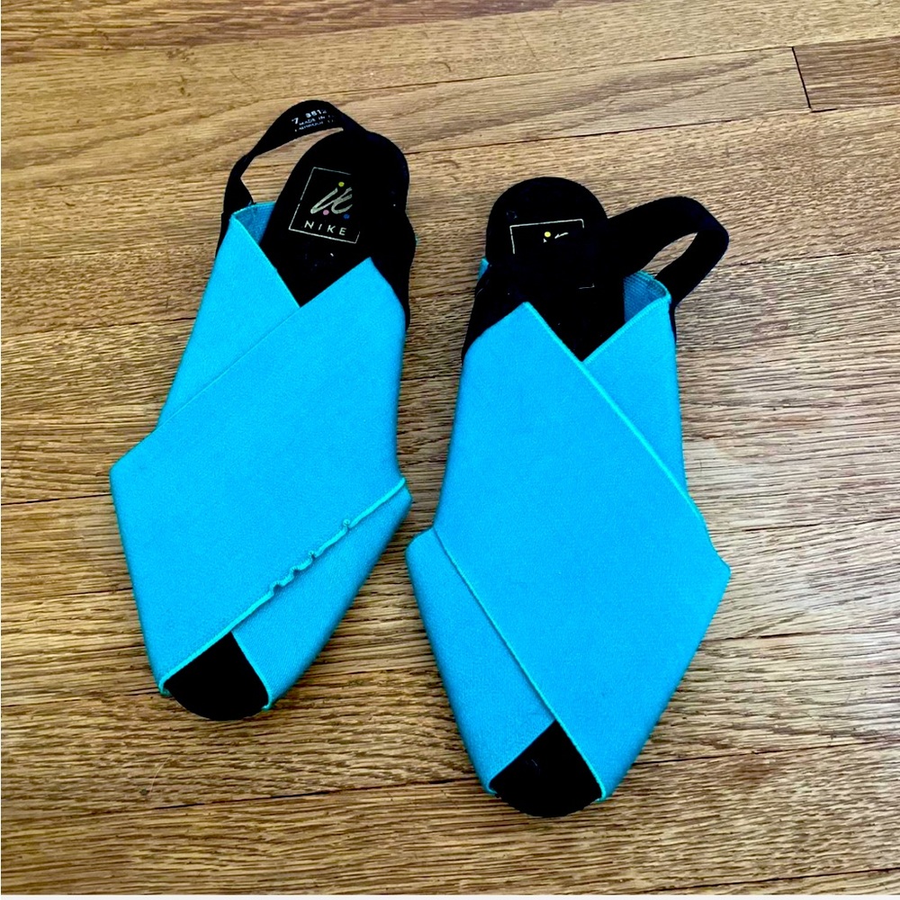 Vintage Nike Sandals